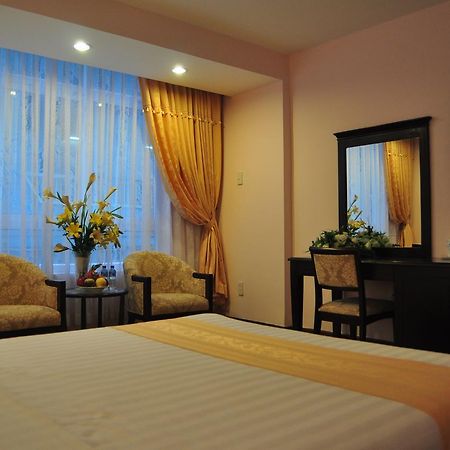 Dong Kinh A Hotel Thành Pho Ho Chí Minh Esterno foto
