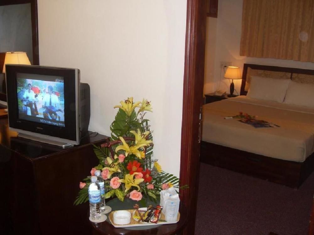 Dong Kinh A Hotel Thành Pho Ho Chí Minh Esterno foto