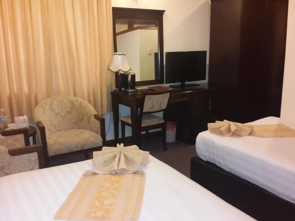 Dong Kinh A Hotel Thành Pho Ho Chí Minh Esterno foto