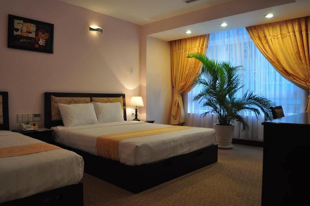 Dong Kinh A Hotel Thành Pho Ho Chí Minh Esterno foto