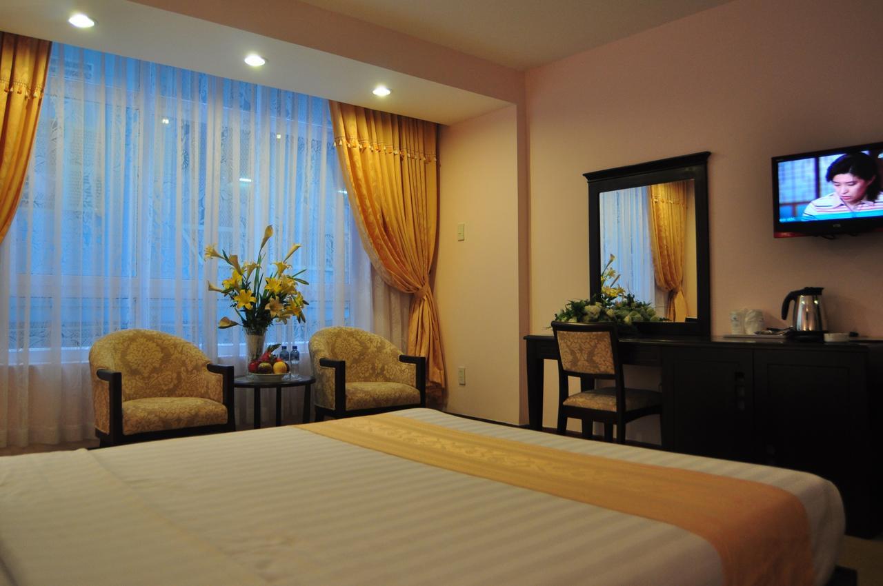 Dong Kinh A Hotel Thành Pho Ho Chí Minh Esterno foto